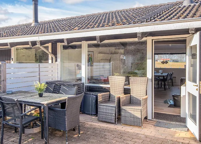 6 Person In Aabenraa-by Traum Ferienhaus *